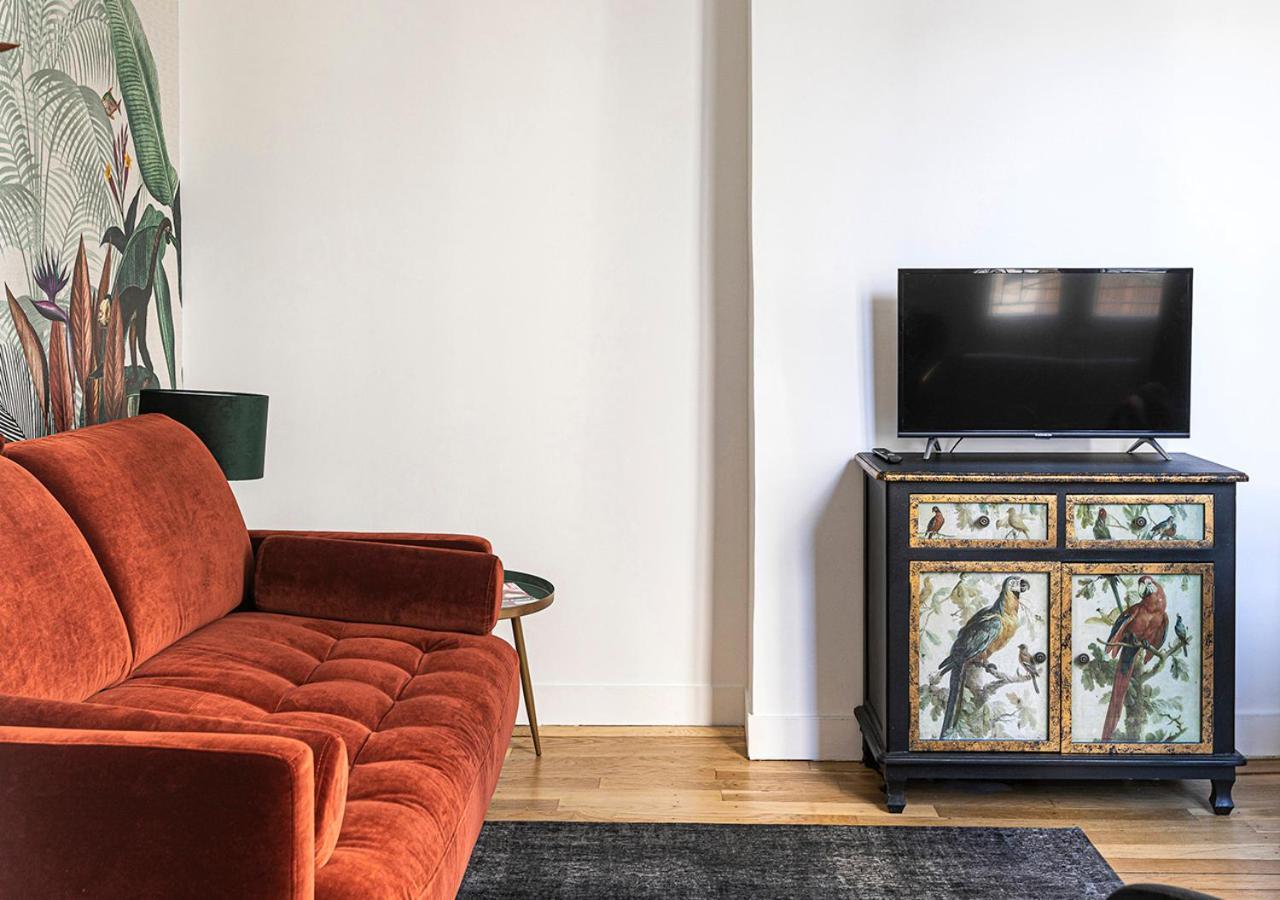 123Paris City Room photo
