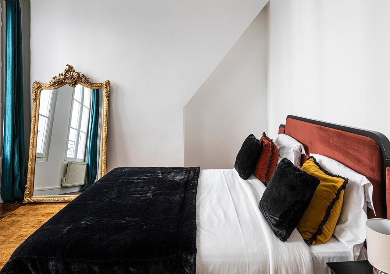 123Paris City Room photo